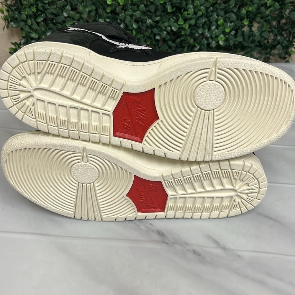 NIKE SB DUNK HIGH OSKI SHARK BLACK/WHITE - 5.5 - Picture 3 of 5